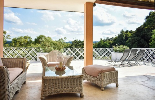 Arcugnano House | Villa Magnolia Deluxe, con Piscina e Ampio Terrazzo. Venezia, Verona, Vicenza