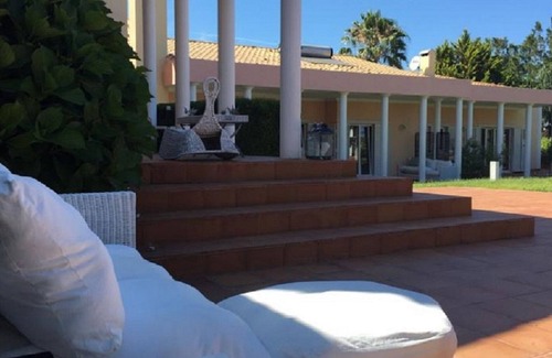 Charneca de Caparica e Sobreda Villa | Villa Magnolia - Guest accommodation