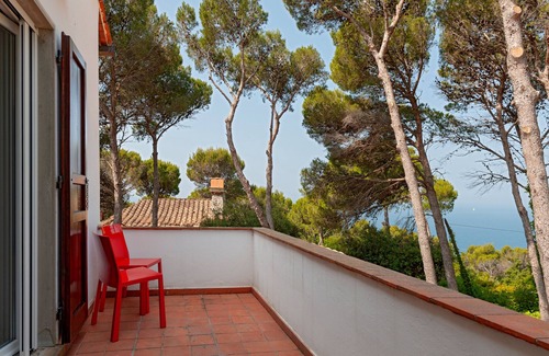 Rosignano Marittimo Villa | Villa 'Magnolie' with Sea View, Private Garden and Wi-Fi
