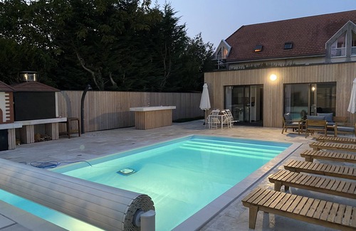 Magny-le-Hongre House | VILLA MAGNYSOLAR 1 5 minutes from Disneyland Paris