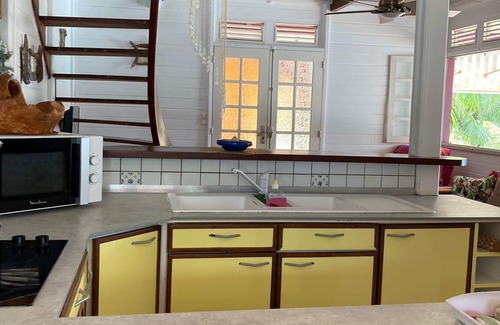 Sainte-Anne Villa | Villa Mahogany and its bungalow in Sainte Anne