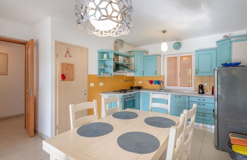 Marceljani Villa | Villa Maja, short drive from the beach, pets welcome!