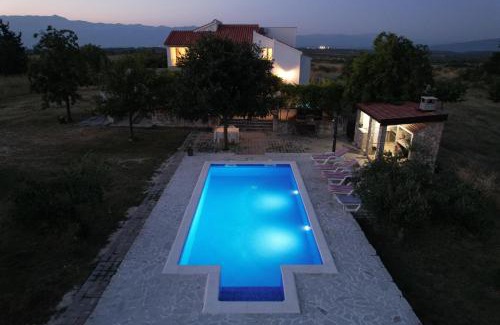 Velim House | Villa Mandorla with private pool