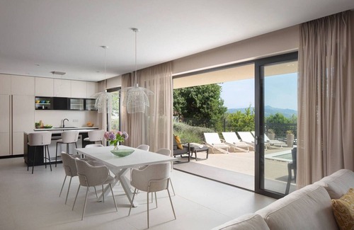 Drenje Villa | Villa Mar Vista - stunnig villa with pool and sea view