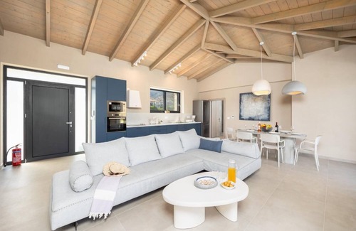 Kateleios Villa | Villa Margarita - Two Bedroom Villa, Sleeps 4