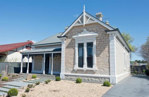 Tanunda House | Villa Maria Barossa Luxury Guesthouse