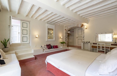 Ermoupoli Hotel | Villa Maria-Syros, Elichrysos