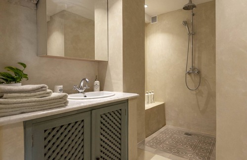 Ermoupoli Hotel | villa Maria-Syros, Krokos