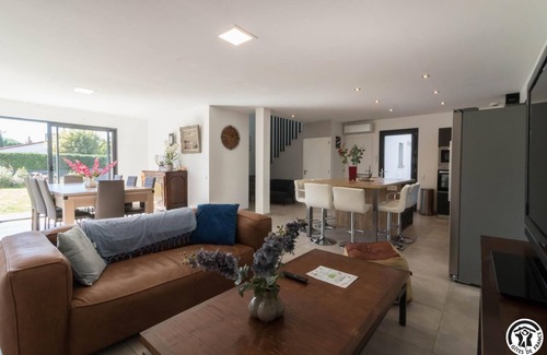 Vigoulet-Auzil House | Villa Marianne - VIGOULET AUZIL