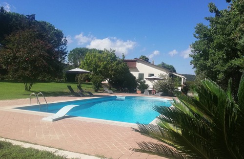 Pietramelara Villa | Villa Marila relax and swimming pool in the countryside
