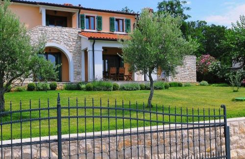 Stanisovi Villa | Villa Marina by Interhome