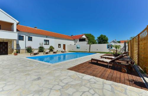 Benkovac Villa | Villa Marinic with private pool , Zadar county