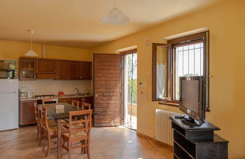 Fano Apartment | Villa Martina, surrounded by greenery a few kilometers from the sea and the city