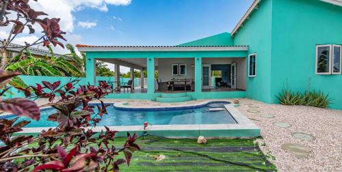 Barber House | Villa Maya