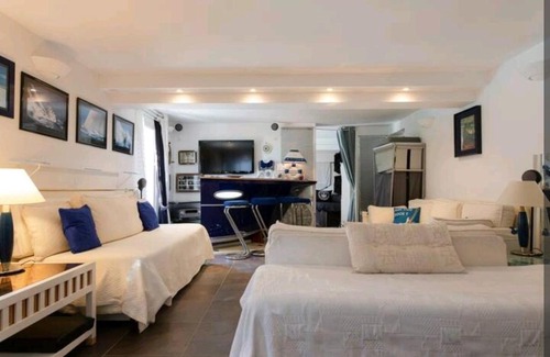 Antibes Villa | Villa Mevania
