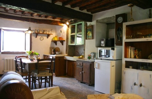San Pietro a Cegliolo Villa | Villa Mezza - Tuscan farmhouse with pool