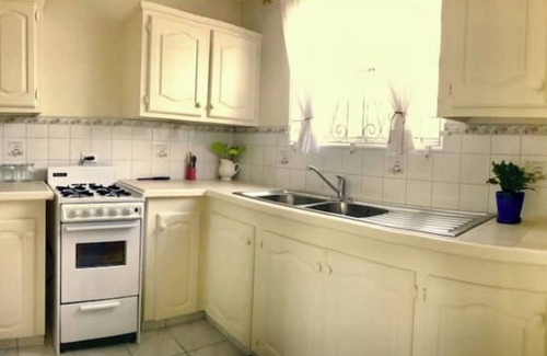 Oistins Apartment | Villa Mia 2bed Apartment # 2