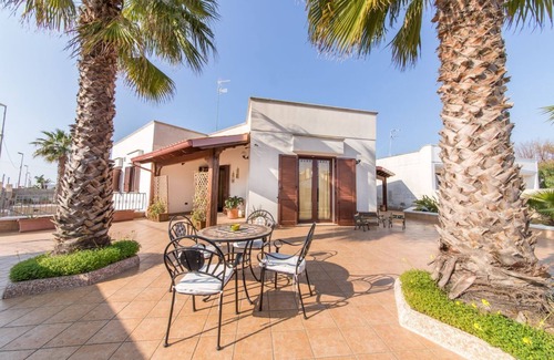 Posto Rosso Villa | Villa Michela Sofia - Salento Reservation