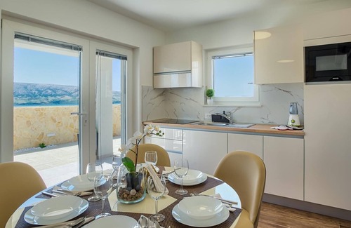Metajna Villa | Villa Midina with Pool