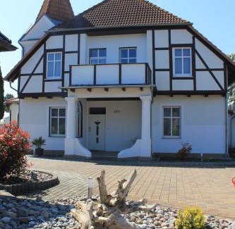 Koserow Apartment | Villa Mignon - Apartment Rot
