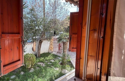 Torre Lapillo House | Villa Mimina with Barbecue and Parking
