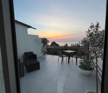 Santa Domenica Bed & Breakfast | Villa Mimosa Florital - Free Private Parking On site & in Tropea