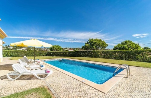 Salgados Villa | Villa Mina - short walk to beach, golf and shops