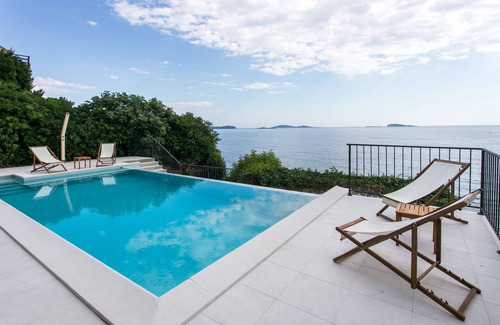 Mlini Apartment | Villa Mirjana - One Bedroom Apartment with Terrace and Side Sea View (Taverna)