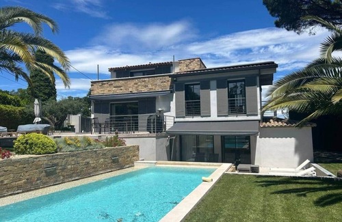 Cote d'Azur- French Riviera Villa | Villa Moderne à 5 minutes de la place des lices