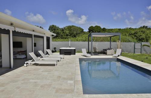 Saint-Francois Villa | Villa Mojito