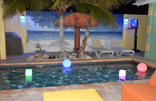 Palm Beach Villa | Villa Monplaisir - secluded spot on Palm Beach. Short walk to beach