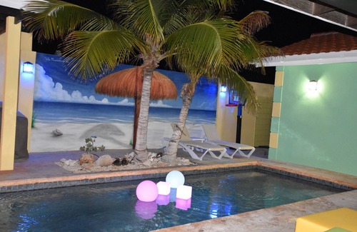 Palm Beach Villa | Villa Monplaisir - secluded spot on Palm Beach. Short walk to beach