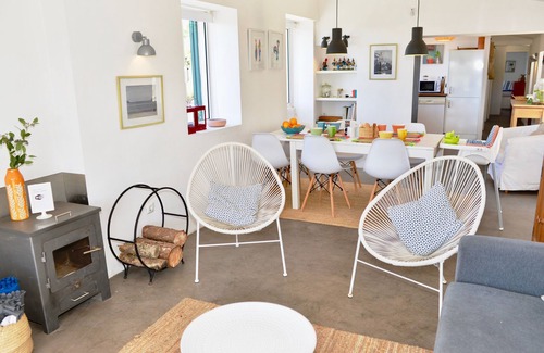 Sao Martinho do Porto Villa | Villa Monte St António (Glade) -Sea views and private gardens close to the beach