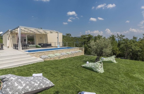 Brkac Villa | Villa Monvue nearby Motovun – Crovillas GmbH