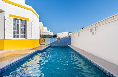 Castelo Villa | Villa Na Galé with Private Pool just a few minutes from the beach