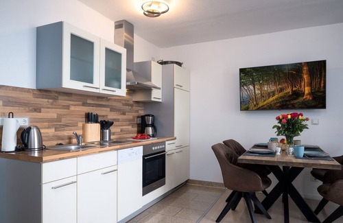 Sassnitz Apartment | Villa Nause EG4 - Meerblick, Sauna, Whirlpool, Kamin - Ferienwohnung - EG4