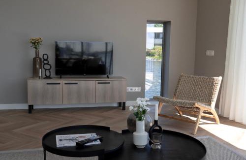 Kortgene House | Villa Nautica Kortgene