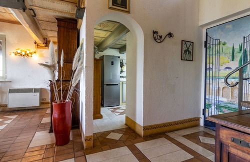 Magliano Sabina Villa | Villa near Rome Infinity Pool Stunnig View