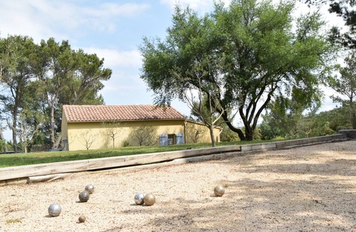Orgon Villa | Villa Neuve Piscine