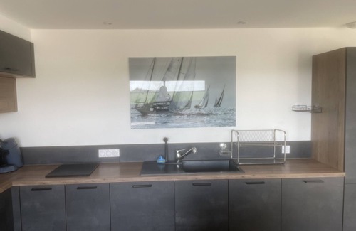 Ploudalmezeau Villa | Villa Neuve, Spacieuse, au Calme, à 3minutes des Plages, 1 Minute du Bourg!