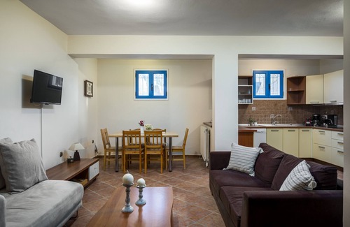 Corfu Villa | Villa Nina with Private Plunge Pool by Konnect, 5 km to Corfu Town