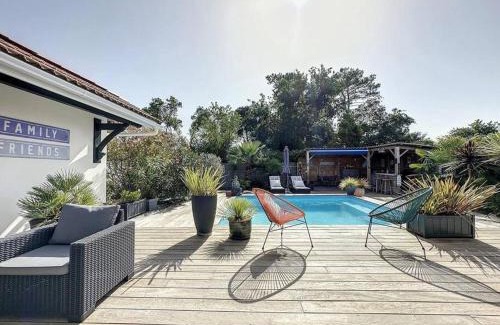 Gujan-Mestras Villa | Villa Nolaene, 8-9 pers, Piscine, Calme et Moderne