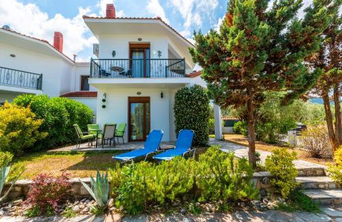 Chrisi Akti Villa | Villa Nostalgia