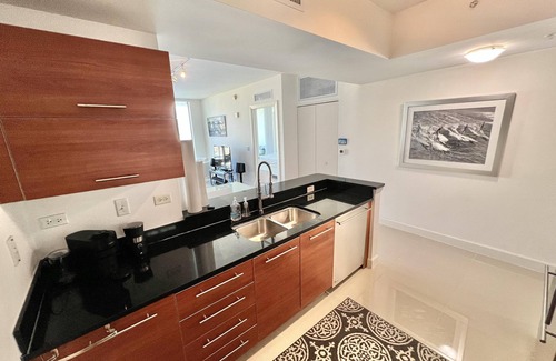 Edgewood Condo | Villa Oasis