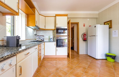 Gale Villa | Villa Ocre, with 4 bedrooms & just 500 mts from Gale beach