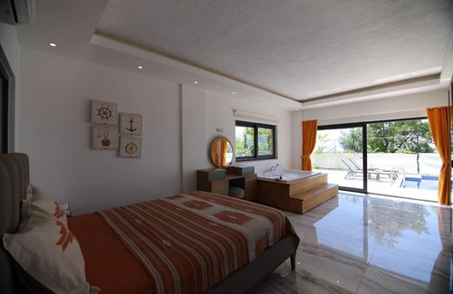 Islamlar Villa | Villa Odesa.Bağlar içinde sıcacık tatil evi