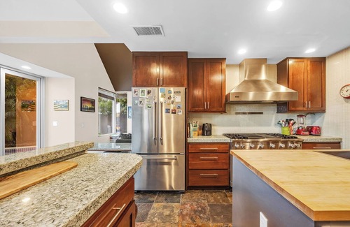 Altadena Villa | Villa of 100 Games - 4BR with Heated Pool & Spa