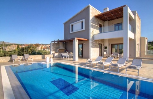 Prines Villa | Villa Olia - When Luxury meets Cretan Tradition - Absolout Privacy