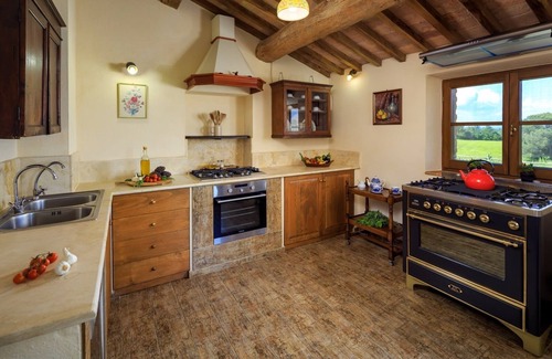 Buonconvento Villa | Villa Ombrone In Buonconvento, Tuscany