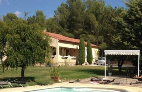 Rousset Villa | Villa on a wooded plot between vineyards and pines with private swimming pool